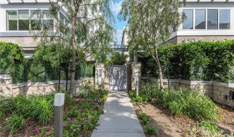460 N Palm Dr 105, Beverly Hills, CA 90210