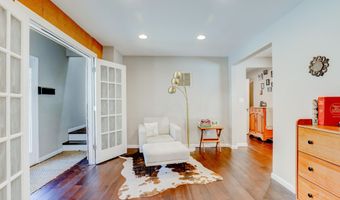 28 Duchess Ave, Middletown, NJ 07748