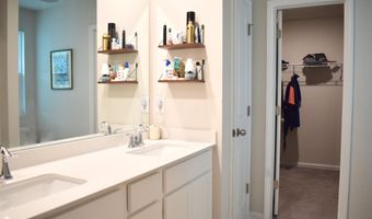 1953 Landrow Ln, Boiling Springs, SC 29316