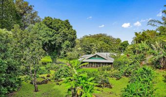 1055 Kaupakalua Rd, Haiku, HI 96708