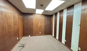 8 E Main St, Bloomfield, IN 47424