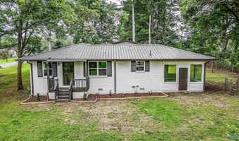 26220 Children Ln, Athens, AL 35613