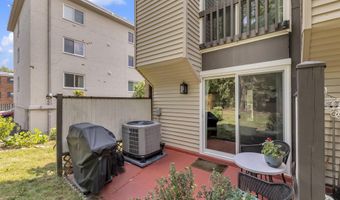 1223 N QUINN St, Arlington, VA 22209