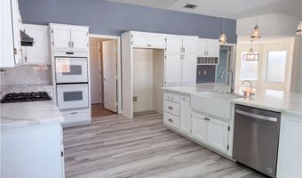 15358 Lookout, Apple Valley, CA 92307