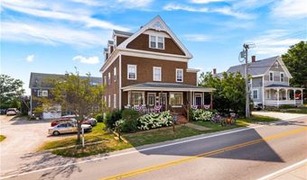 27 High St 3, Block Island, RI 02807