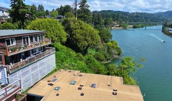 222 DEL NORTE Ln 19, Brookings, OR 97415