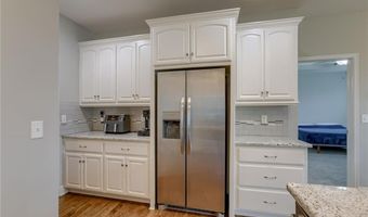 14145 Amanda Ln, Basehor, KS 66007