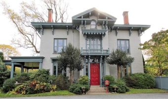 443 Bellevue Ave, Newport, RI 02840