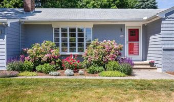 71 Primrose Hill Rd, Barrington, RI 02806