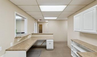 7505 NW 23rd St, Bethany, OK 73008