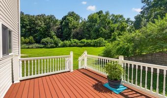 567 Brook Meadow Dr, Ballwin, MO 63021