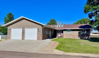 209 10th Ave NW, Bowman, ND 58623