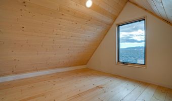 8 Quonset Way, Carson, NM 87517