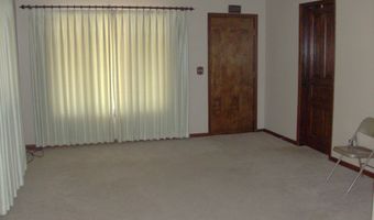 620 S 10th St, Aberdeen, SD 57401
