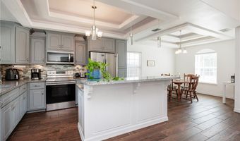 320 S 10th St, Aransas Pass, TX 78336