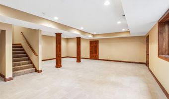 7270 NW 23rd St, Ankeny, IA 50023