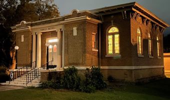 414 Broad St, Bainbridge, GA 39819