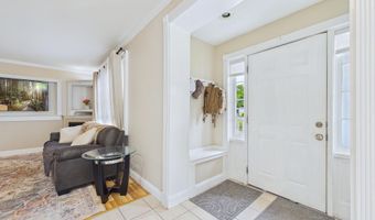 38 Mary Carroll St, Auburn, ME 04210