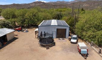 18995 E Saguaro Dr, Black Canyon City, AZ 85324