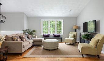 128 Old Quarry Rd, Glocester, RI 02857