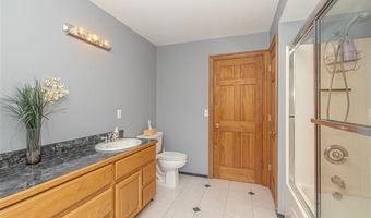 7893 Lantern Dr, Almont Twp., MI 48003
