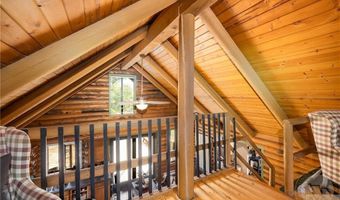 30 Fishing Creek Ln, Absarokee, MT 59001