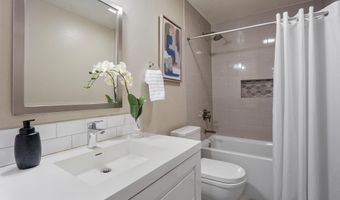 6829 Corintia St, Carlsbad, CA 92009