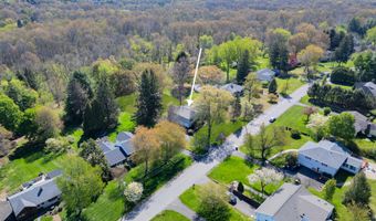 42 Crest Dr, Basking Ridge, NJ 07920