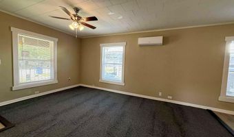 1934 East Ave, Baxter Springs, KS 66713
