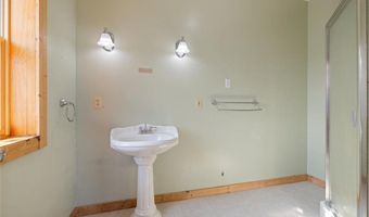 6682 Evergreen Ln, Alborn, MN 55702