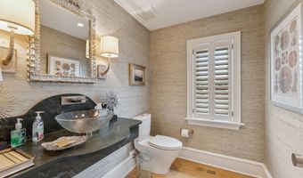 182 65th St, Avalon, NJ 08202