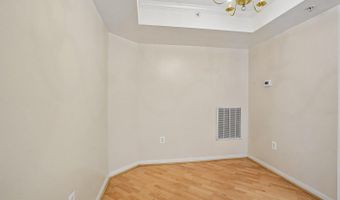 3830 9TH St N 606W, Arlington, VA 22203