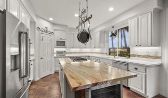 6314 Paseo Descanso, Carlsbad, CA 92009