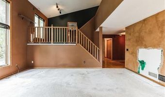 6038 Falcon Ridge Trl, Apple Valley, MN 55124