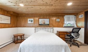 14 Davisville Ln, Narragansett, RI 02882