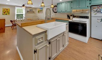 2230 Ramshorn Dr, Allenwood, NJ 08720