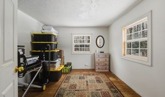 205 6th St, Beaver, WV 25813