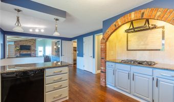 55 Hunt Club Cir, Amherst, NY 14051