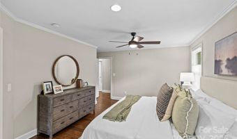 3320 Eastwood Dr, Charlotte, NC 28205