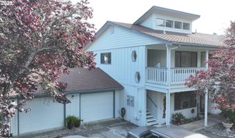 801 BROOKHAVEN Dr, Brookings, OR 97415