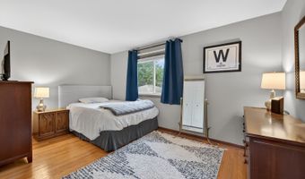 1016 S Haddow Ave, Arlington Heights, IL 60005