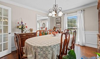 106 Collier Dr, Albertville, AL 35951