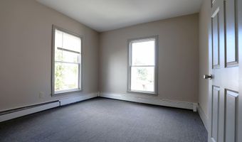 41 Dunn St, Auburn, ME 04210