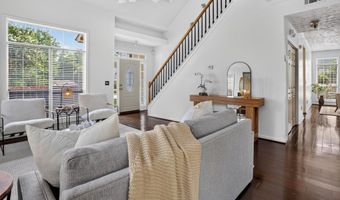 330 Gullwing Ct, Alpharetta, GA 30009