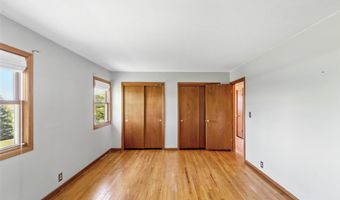 1404 Nile Kinnick Dr S, Adel, IA 50003