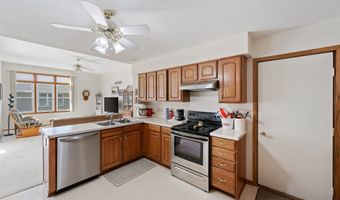 920 Robin Cir, Altoona, IA 50009
