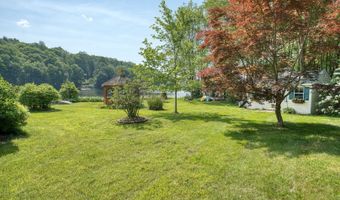 28 Farm Dr, Ashford, CT 06278