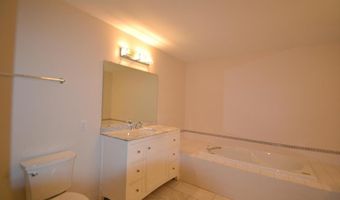 105 BOLTON Ct 156, Ambler, PA 19002