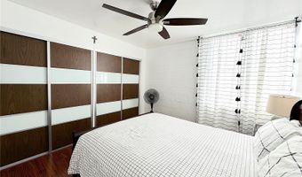 1128 Ala Napunani St 406, Honolulu, HI 96818