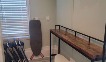 105 N Windsor Ave, Atlantic City, NJ 08401